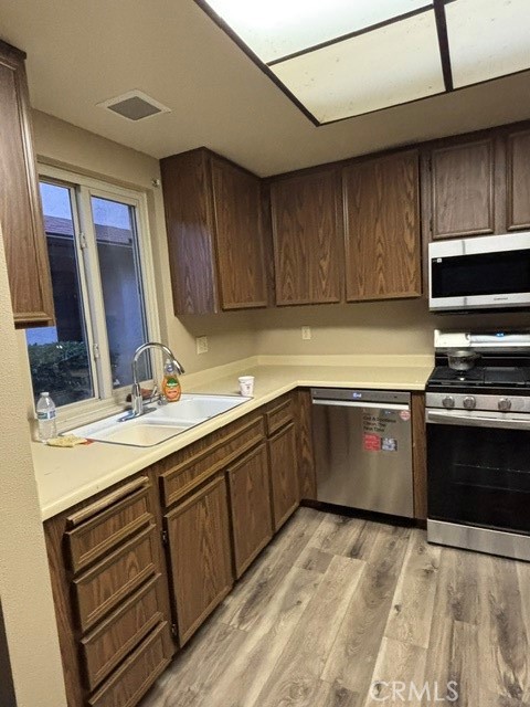 Residential Lease for rent at 1344 Sierra Seneca, San Jacinto CA featuring 2 beds and 2 baths