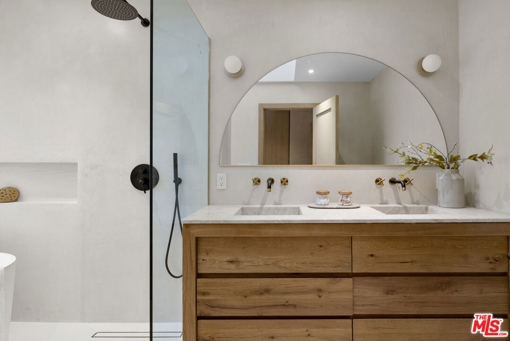 Residential for sale at 3841 S Redondo Boulevard, Los Angeles CA featuring 3 beds and 3 baths