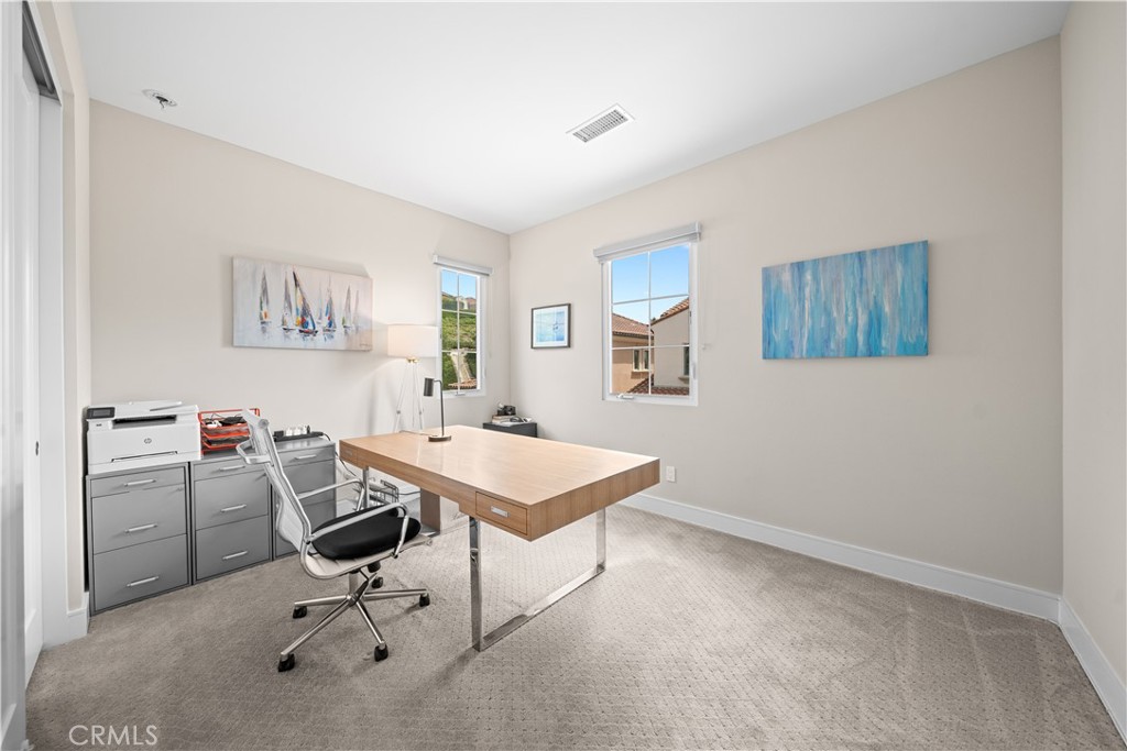 Residential Lease for rent at 216 Oceano, Irvine CA featuring 3 beds and 3 baths