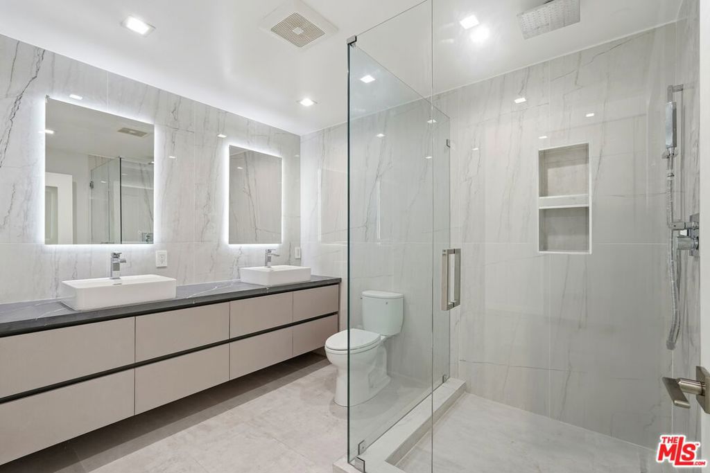 Residential Lease for rent at 1006 Hancock Avenue PH, West Hollywood CA featuring 2 beds and 3 baths
