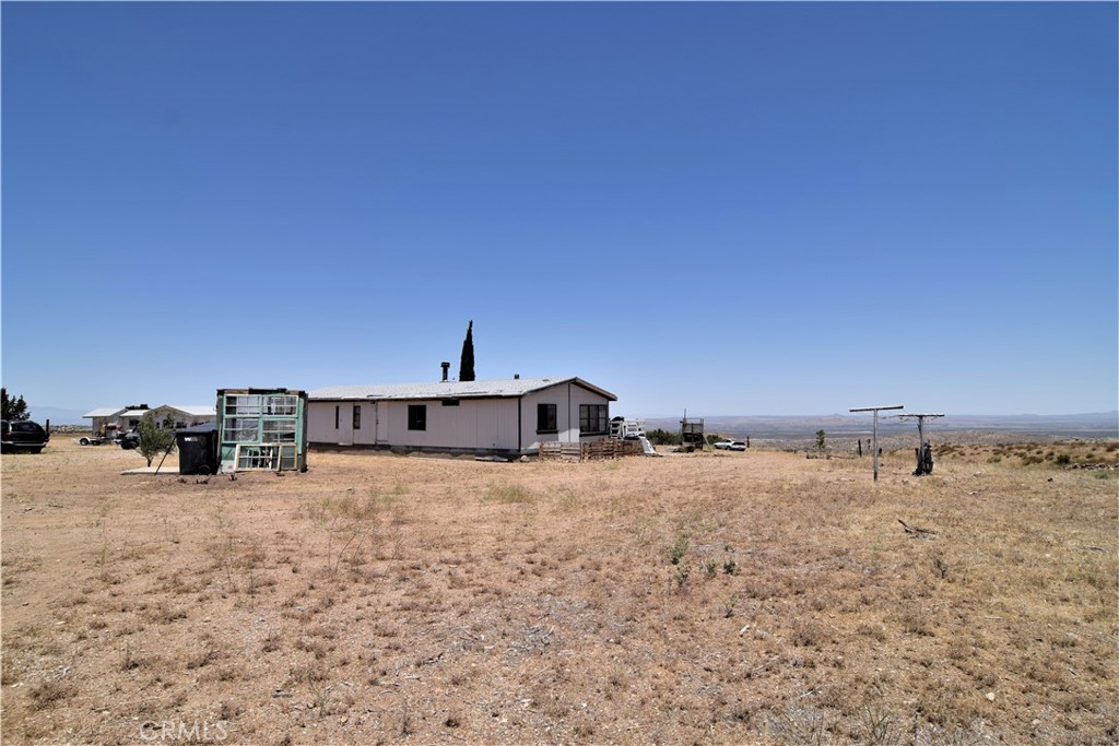 Residential for sale at 10140 Arrow, Littlerock, Los Angeles CA featuring 3 beds and 2 baths