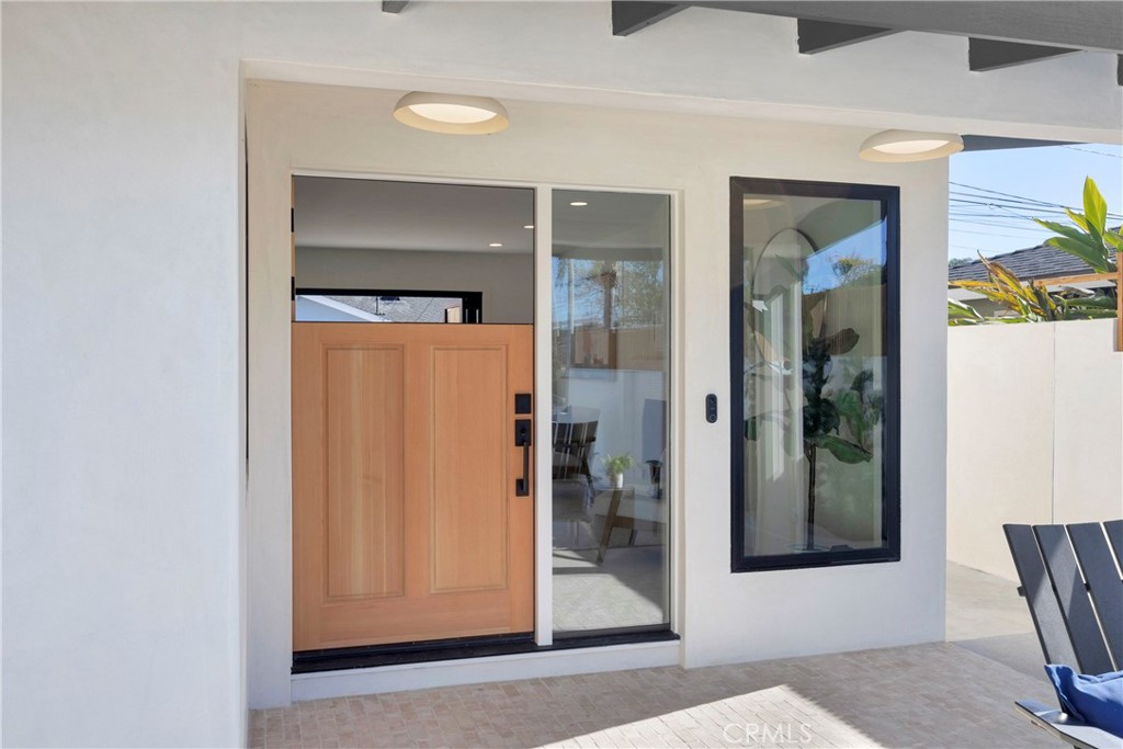 Residential Lease for rent at 900 Catalina, Seal Beach CA featuring 3 beds and 2 baths