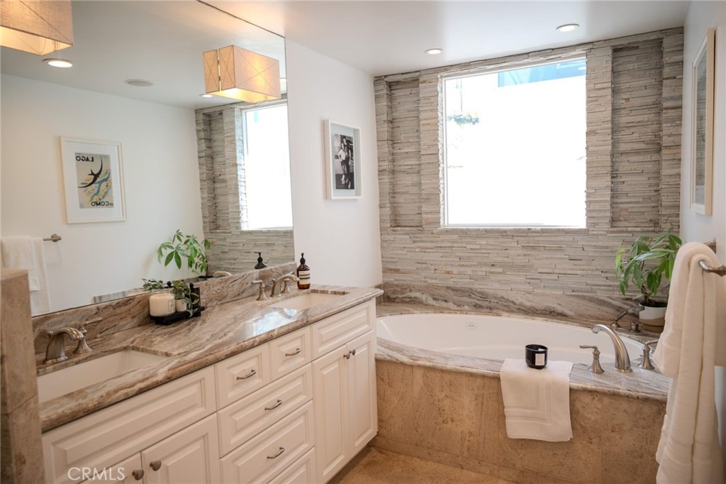 Residential Lease for rent at 410 31st St, Manhattan Beach CA featuring 3 beds and 2 baths