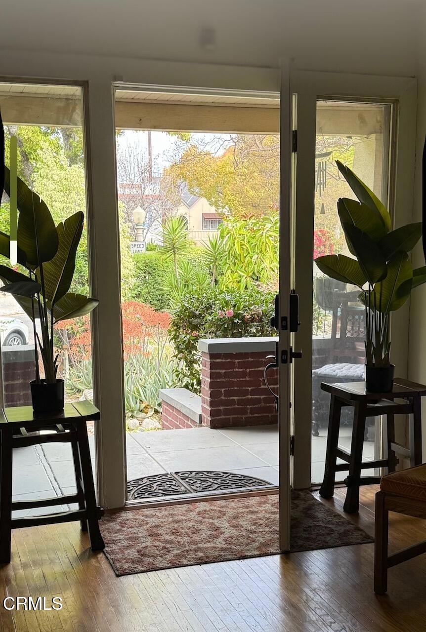 Residential Lease for rent at 3216 Sherwood Avenue, Alhambra CA featuring 2 beds and 1 bath