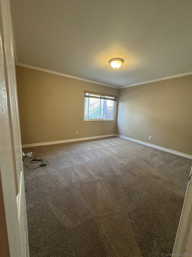 Residential Lease for rent at 2017 Oliver, San Diego CA featuring 2 beds and 1 bath