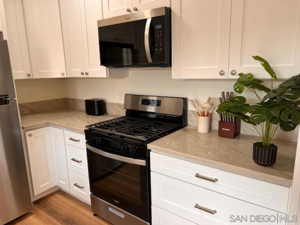 Residential Lease for rent at 1044 3rd St, Imperial Beach CA featuring 1 bed and 1 bath