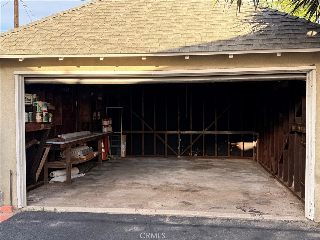 Residential Lease for rent at 226 N Lima Street, Burbank CA featuring 2 beds and 1 bath