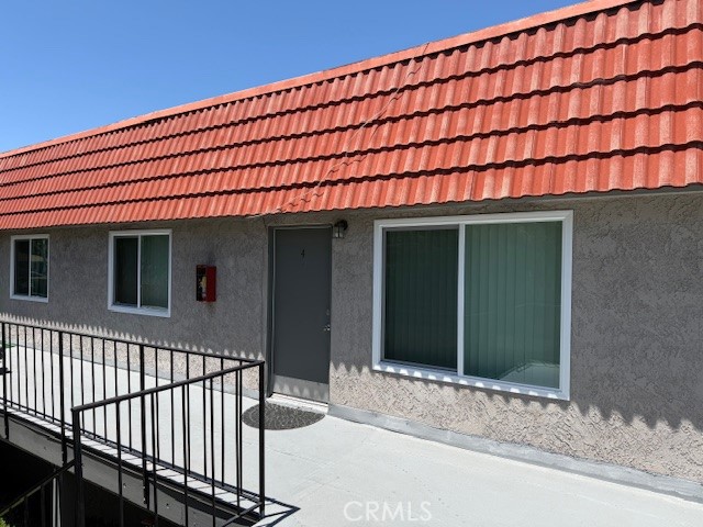 Residential Lease for rent at 162 Linda, Upland CA featuring 2 beds and 2 baths