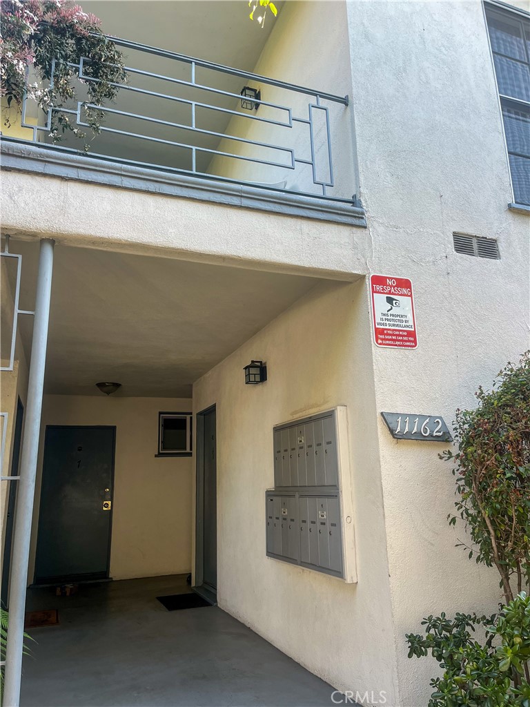 Residential Income for sale at 11158 Massachusetts, Los Angeles CA