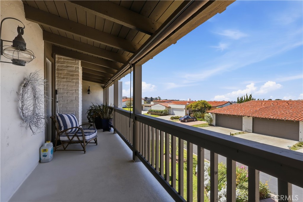 Residential Lease for rent at 1966 Vista Caudal, Newport Beach CA featuring 3 beds and 2 baths