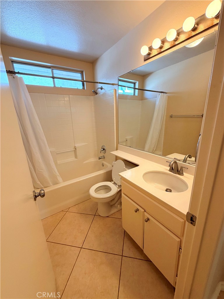 Residential Lease for rent at 31094 Ruidosa, Temecula CA featuring 3 beds and 2 baths