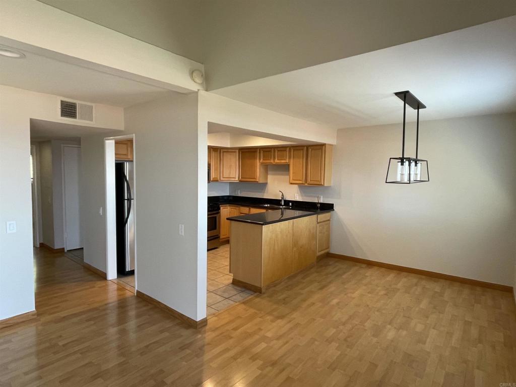 Residential Lease for rent at 214 Via Robina 8, San Clemente CA featuring 2 beds and 2 baths