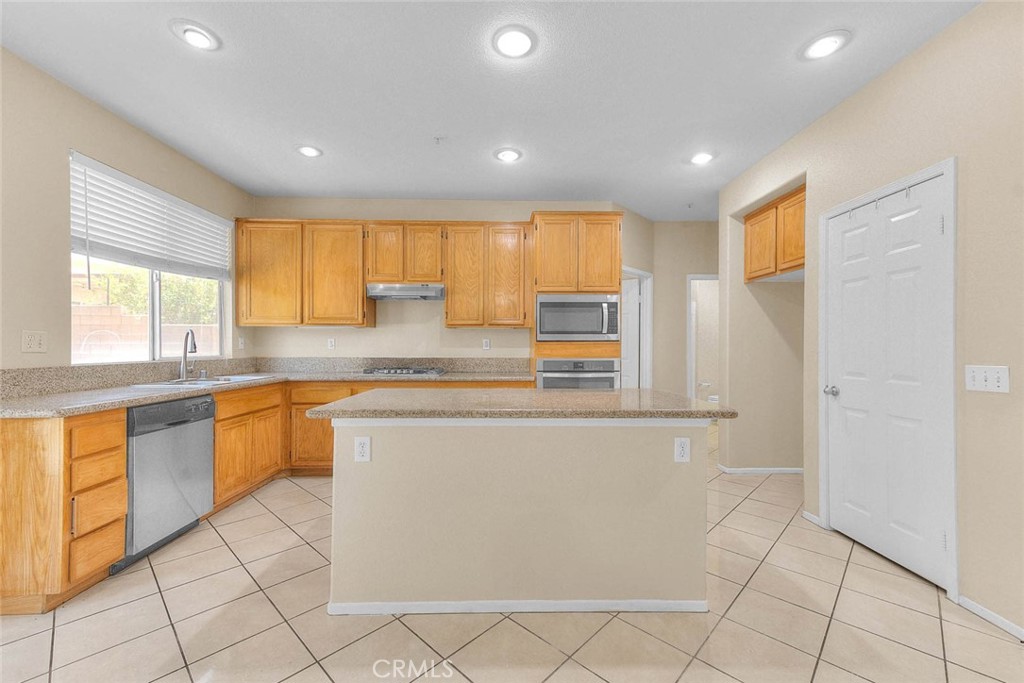 Residential Lease for rent at 5793 Oakdale Lane, Fontana CA featuring 4 beds and 3 baths