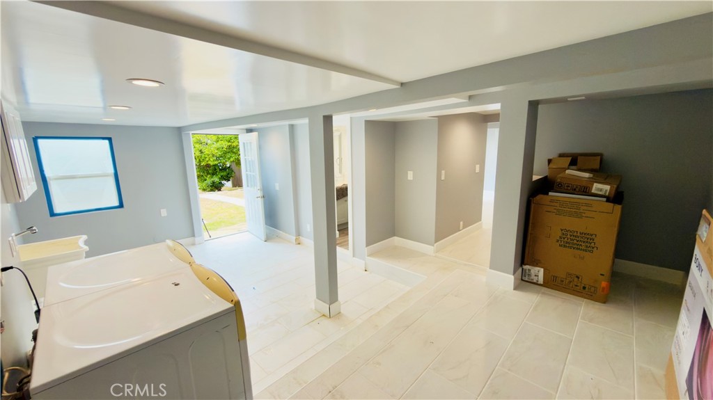 Residential for sale at 2348 Loy Lane, Los Angeles CA featuring 2 beds and 1 bath