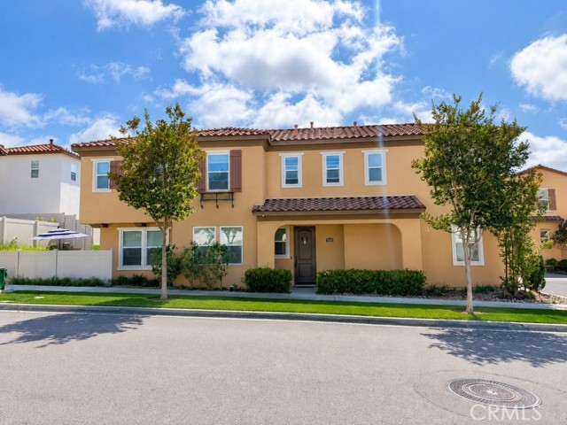 Residential Lease for rent at 1532 Bath, Chula Vista CA featuring 4 beds and 3 baths