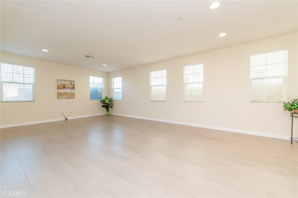 Residential Lease for rent at 2841 E Via Terrano, Ontario CA featuring 4 beds and 3 baths