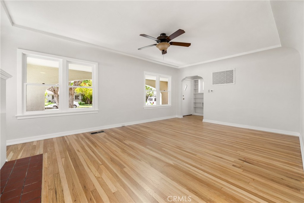 Residential Lease for rent at 553 N Pine, Orange CA featuring 3 beds and 2 baths