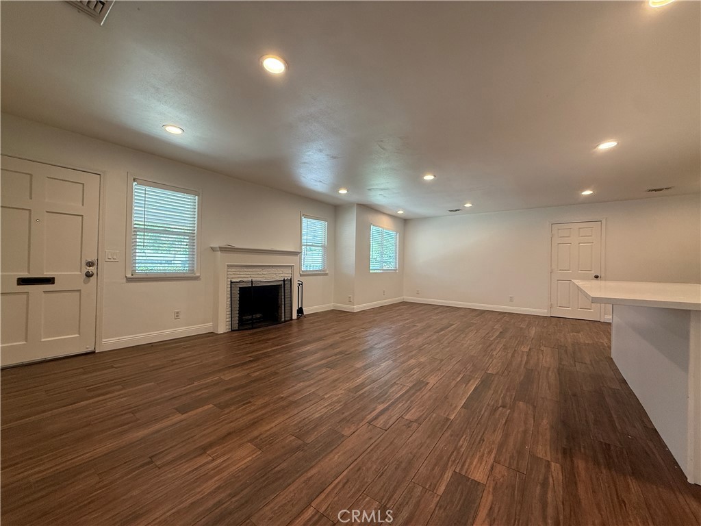 Residential Lease for rent at 575 San Mateo, Redlands CA featuring 2 beds and 2 baths