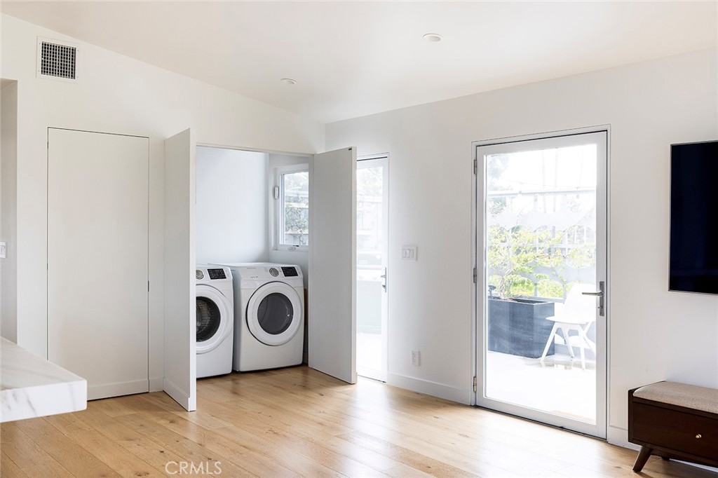 Residential Lease for rent at 1504 Westcliff Drive 5, Newport Beach CA featuring 2 beds and 2 baths