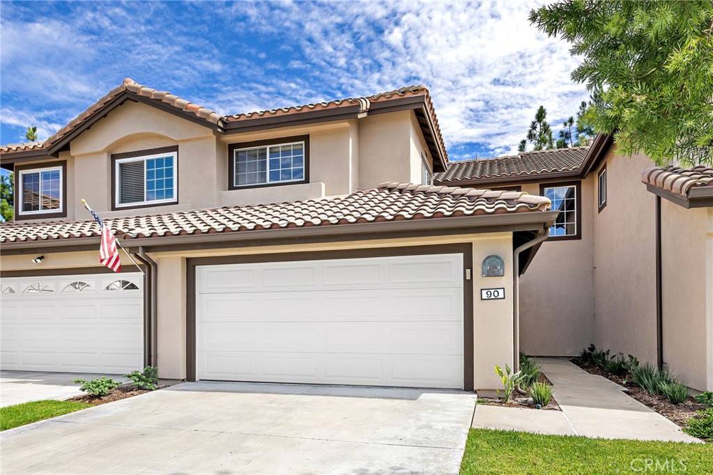 Residential Lease for rent at 90 Mayfair, Aliso Viejo, Orange County CA featuring 3 beds and 3 baths
