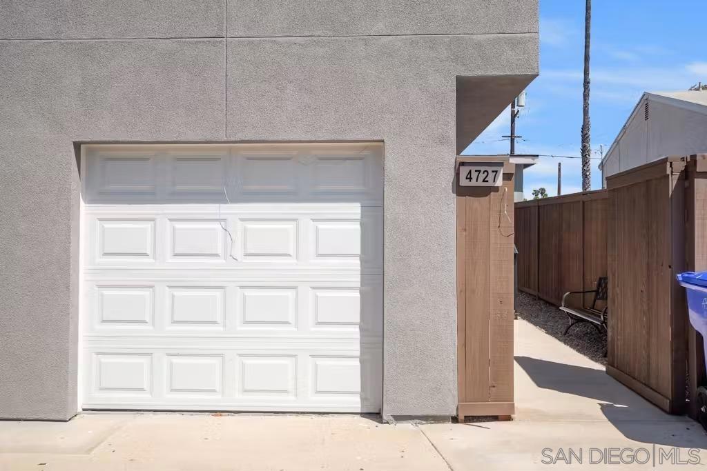 Residential Lease for rent at 4727 Iroquois Ave, San Diego CA featuring 1 bed and 1 bath