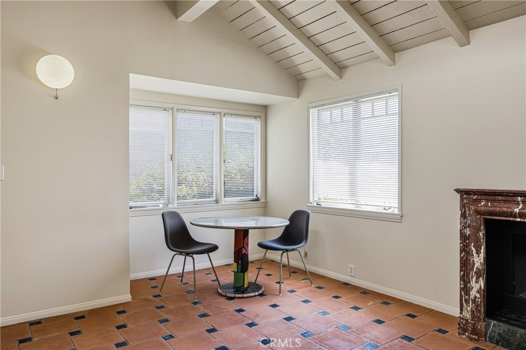 Residential Lease for rent at 951 Glenneyre, Laguna Beach CA featuring 1 bed and 1 bath
