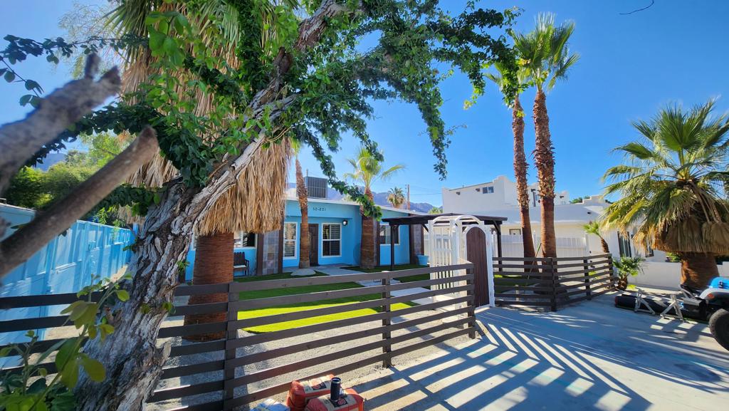 Residential Lease for rent at 52221 Avenue Villa, La Quinta CA featuring 4 beds and 4 baths