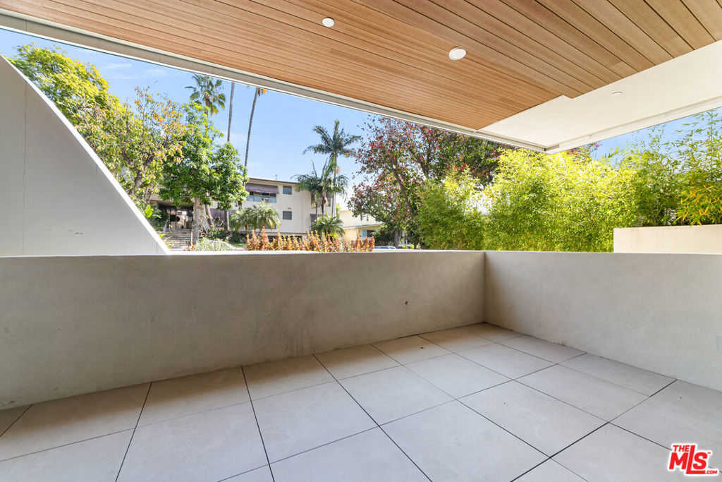 Residential Lease for rent at 1257 N Sweetzer Avenue 104, West Hollywood CA featuring 1 bed and 1 bath