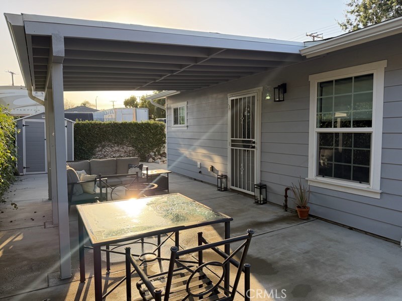Residential Lease for rent at 545 N Soldano Avenue N, Azusa CA featuring 1 bed and 1 bath