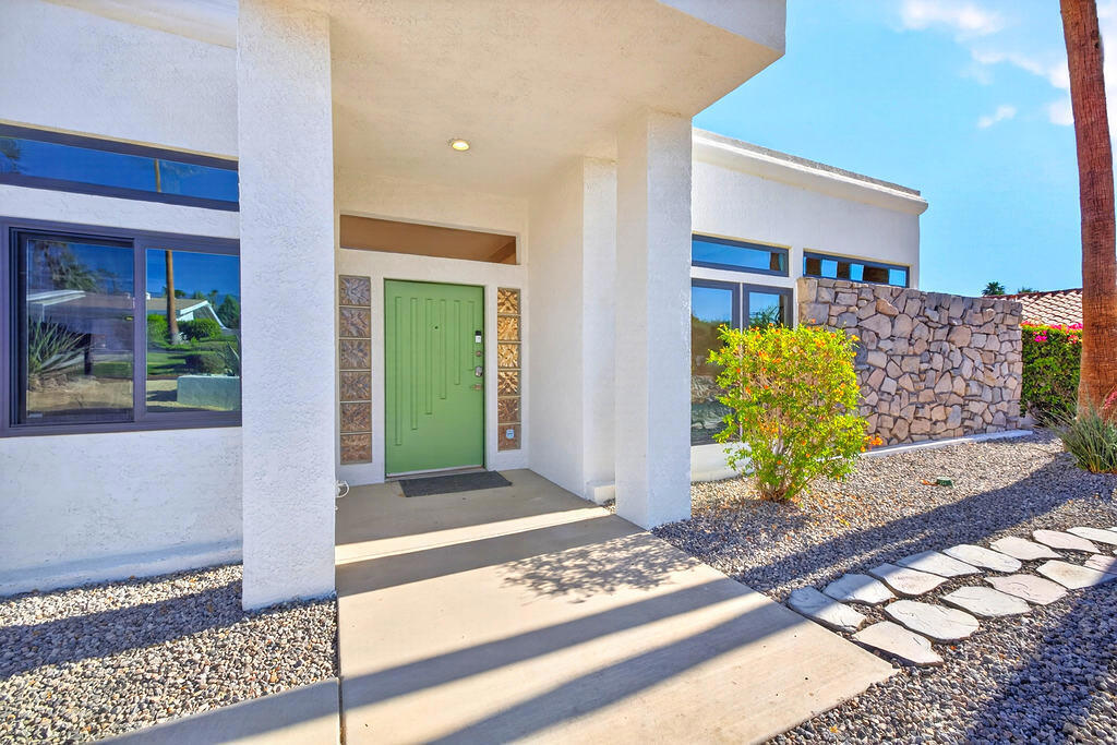 Residential Lease for rent at 72996 Bursera Way, Palm Desert, Riverside County CA featuring 3 beds and 3 baths