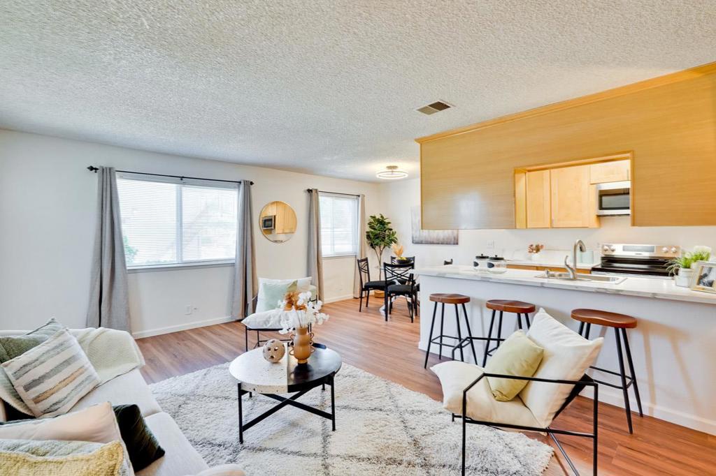 Residential for sale at 5461 Spinnaker 3, San Jose CA featuring 2 beds and 1 bath