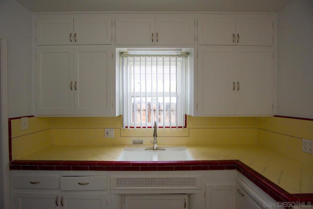 Residential Lease for rent at 170 Garrett Ave., Chula Vista CA featuring 2 beds and 2 baths
