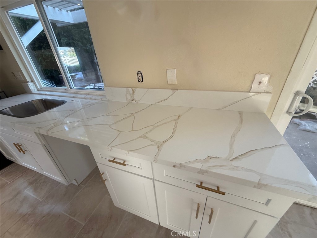 Residential Lease for rent at 22052 Salcedo, Mission Viejo CA featuring 3 beds and 2 baths