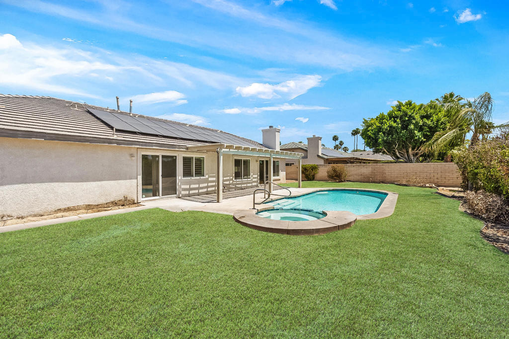 Residential Lease for rent at , Palm Desert, Riverside County CA featuring 4 beds and 2 baths