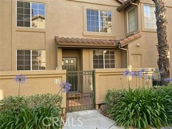 Residential Lease for rent at 14 Promontory, Aliso Viejo CA featuring 2 beds and 3 baths