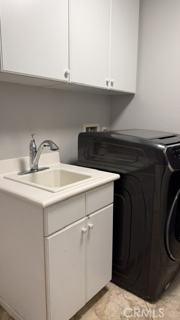 Residential Lease for rent at 5425 Turin, Fontana, San Bernardino County CA featuring 4 beds and 3 baths