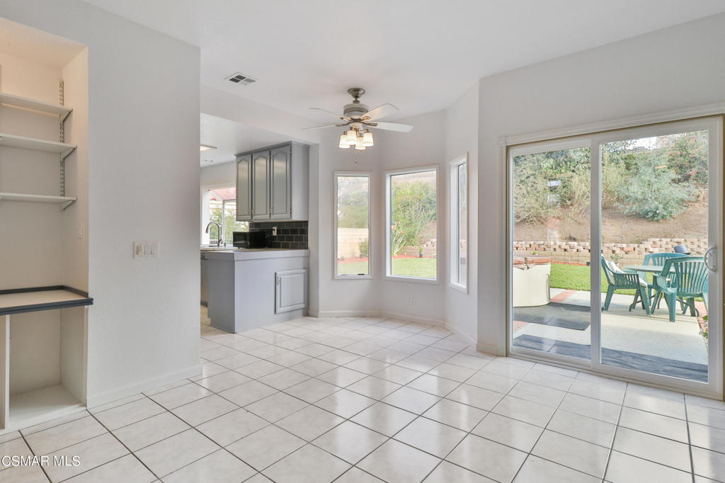 Residential Lease for rent at 4590 Fern Valley Court, Moorpark, Ventura County CA featuring 5 beds and 3 baths