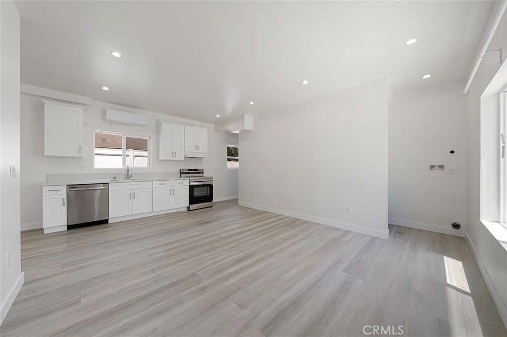 Residential Lease for rent at 2423 Myrtle Ave, Monrovia CA featuring 3 beds and 2 baths