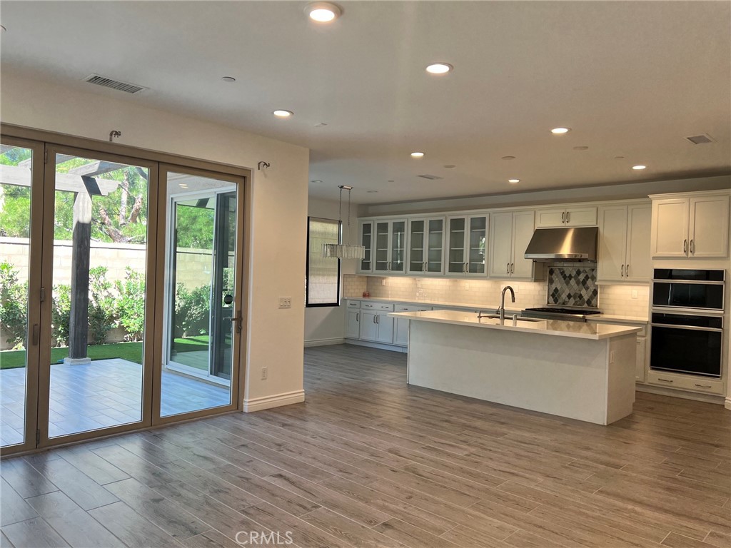 Residential Lease for rent at 112 Vessel, Irvine CA featuring 4 beds and 4 baths