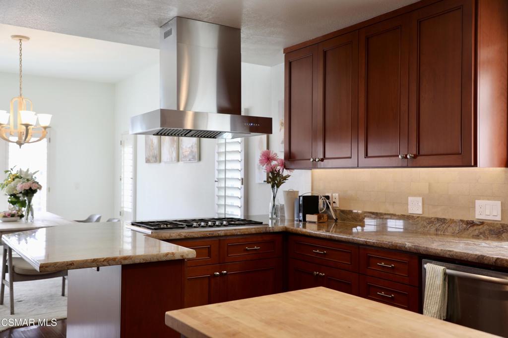 Residential Lease for rent at 2411 Monaco Drive, Oxnard CA featuring 3 beds and 3 baths