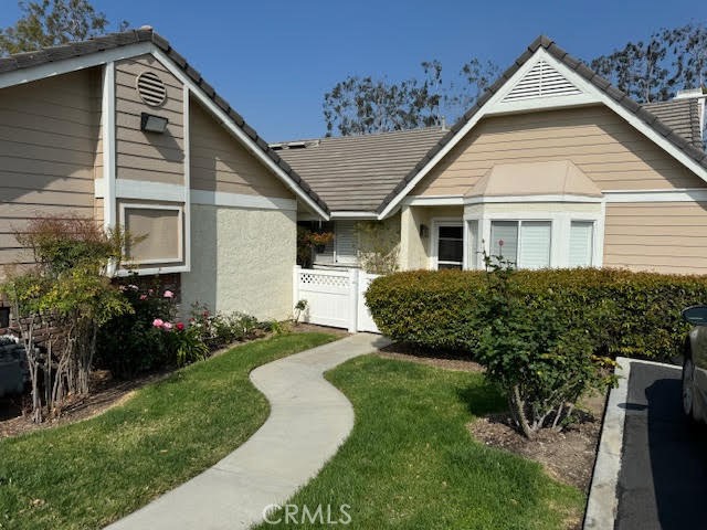 Residential Lease for rent at 25671 Lawton Avenue, Loma Linda CA featuring 3 beds and 2 baths