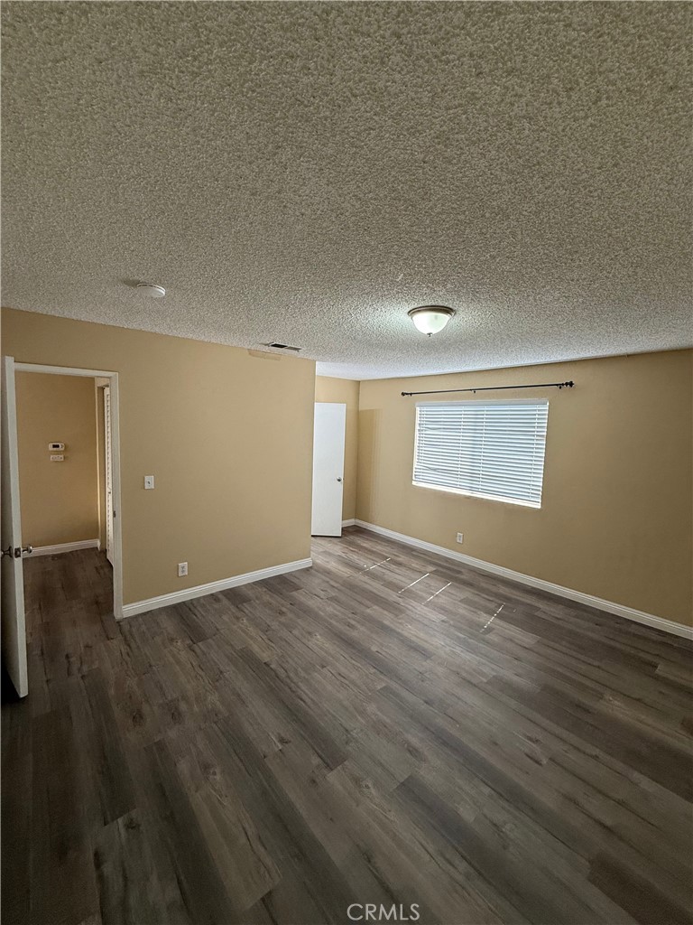 Residential Lease for rent at 5195 Walnut 14, Chino CA featuring 2 beds and 2 baths