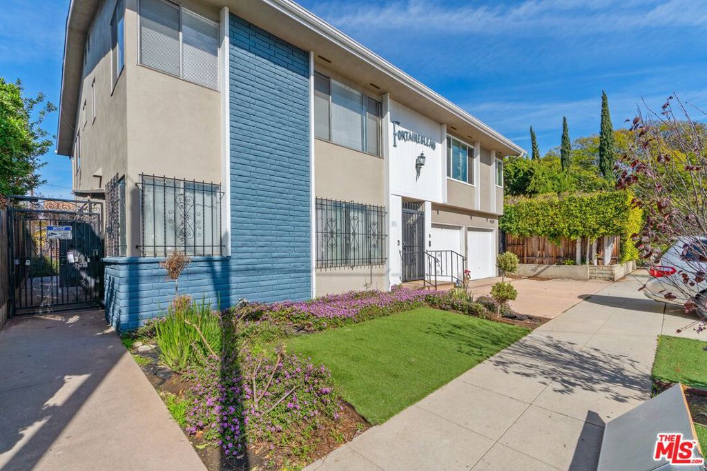Residential Lease for rent at 1525 E 2nd Street 5, Long Beach CA featuring 2 beds and 1 bath