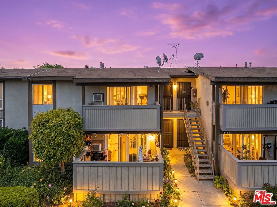 Active for sale at Torrance, CA, Torrance, CA CA and 2 baths