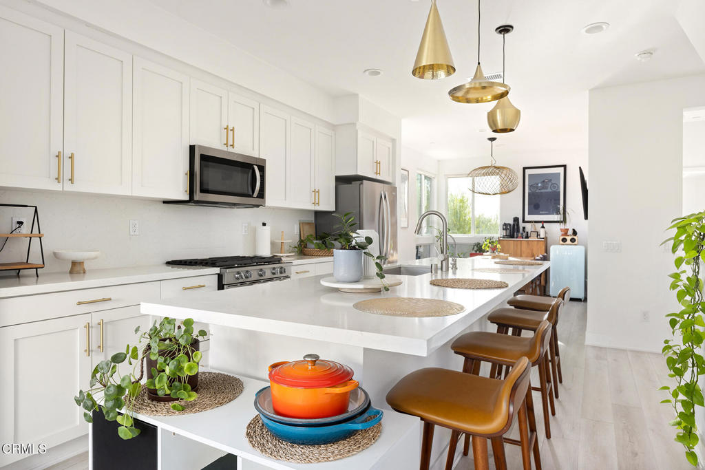 Residential for sale at 2931 W Exposition Place 1, Los Angeles CA featuring 3 beds and 4 baths
