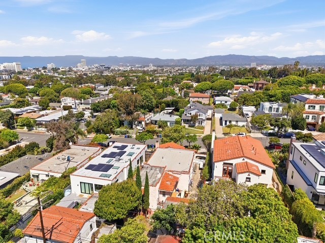 Residential for sale at 1116 Cedar, Santa Monica CA featuring 4 beds and 2 baths