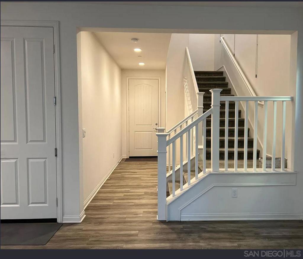 Residential Lease for rent at 1041 SEA GLASS WAY, Chula Vista, San Diego County CA featuring 3 beds and 3 baths