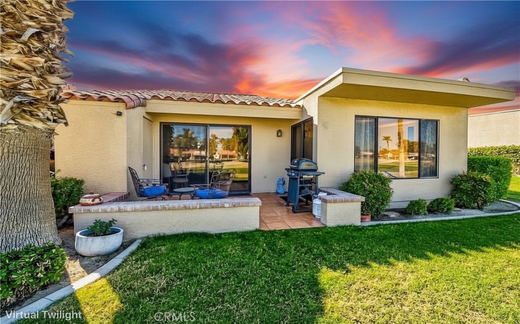 Residential Lease for rent at 40131 Baltusrol, Palm Desert CA featuring 2 beds and 2 baths