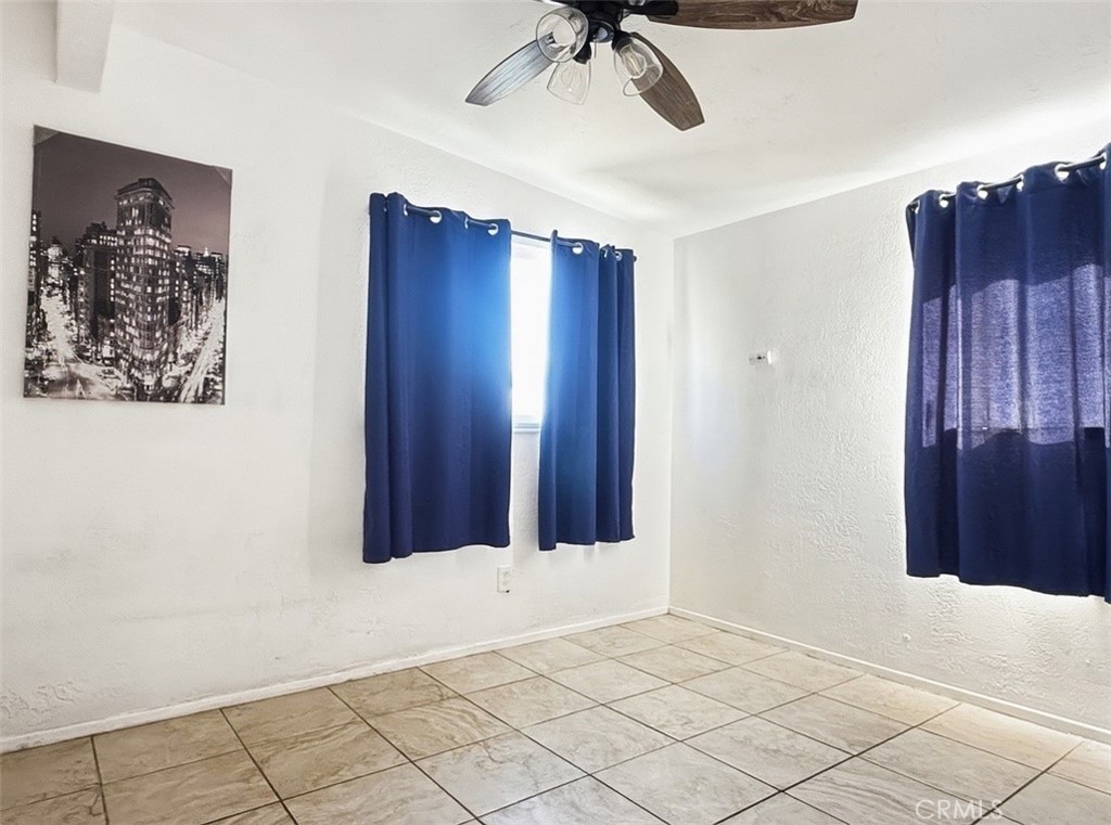 Residential Lease for rent at 66824 Estrella, Desert Hot Springs CA featuring 3 beds and 1 bath