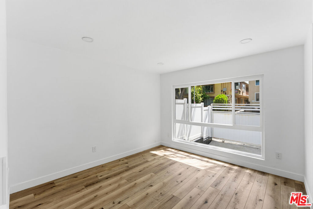Residential Lease for rent at 929 N Stanley Avenue 1, West Hollywood, Los Angeles County CA featuring 2 beds and 1 bath